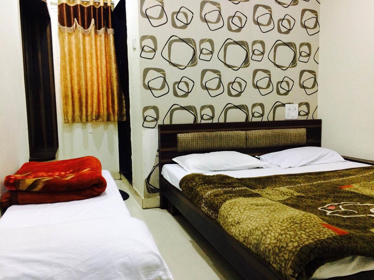 Hotel Vrandavan Palace Near Mahakal Temple Ujjain Extérieur photo
