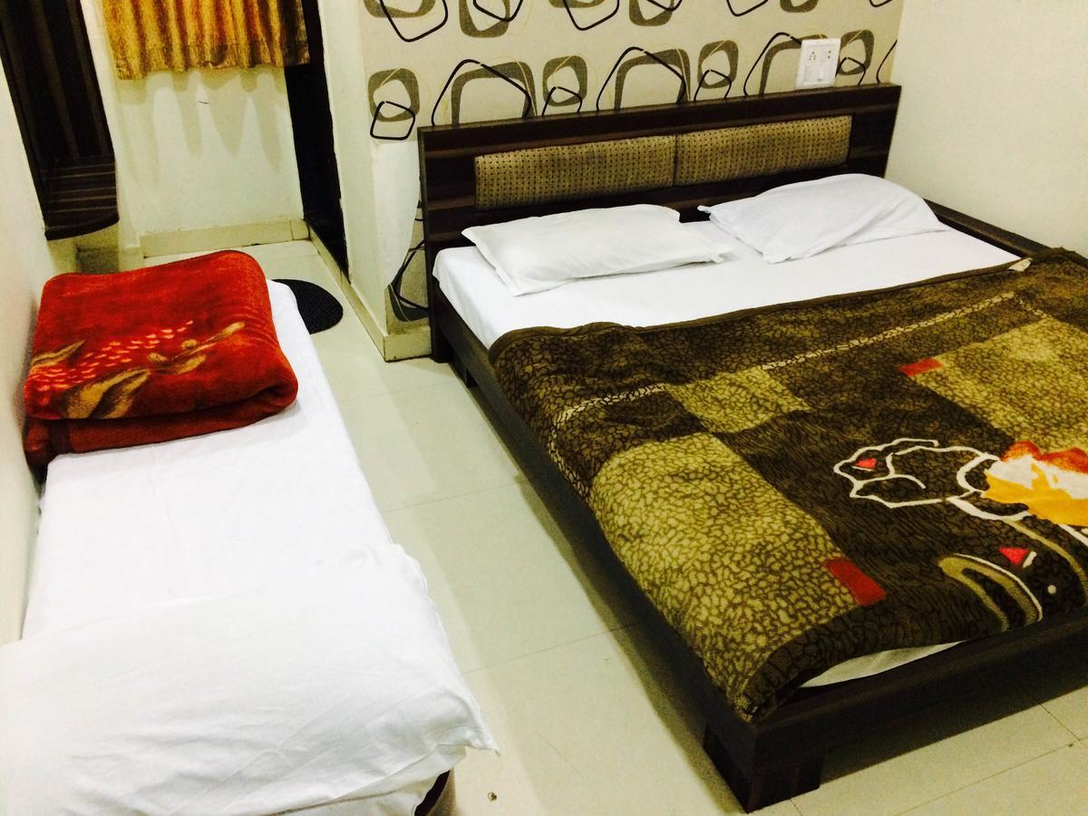Hotel Vrandavan Palace Near Mahakal Temple Ujjain Extérieur photo